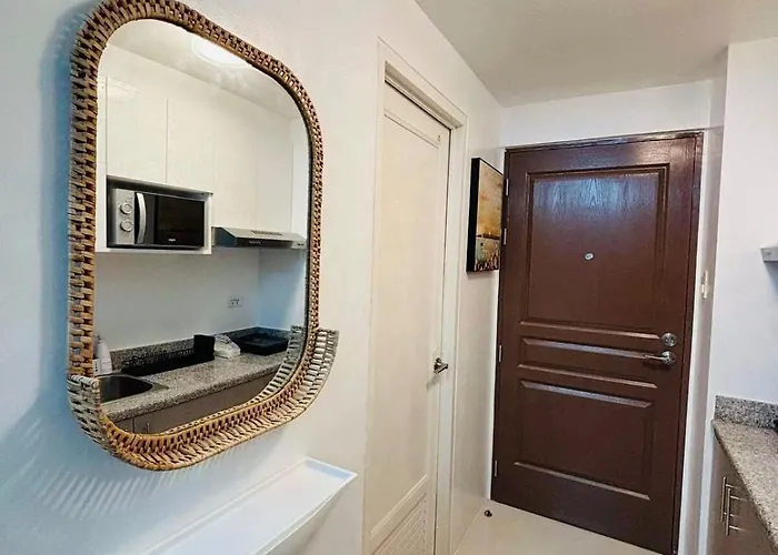 Grand View Tower - Metro Apartamento